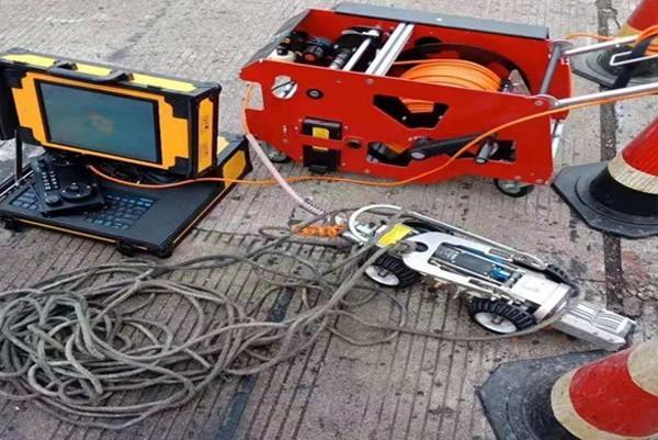 中堂CCTV管道检测机器人