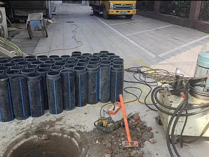 中堂PE置换管厂家 DN315置换管 非开挖管短管置换